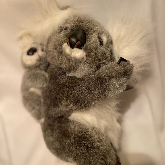 Adorable SKM Brand Mother & Baby Koala Bear Stuffed Animal - Picture 3 of 4